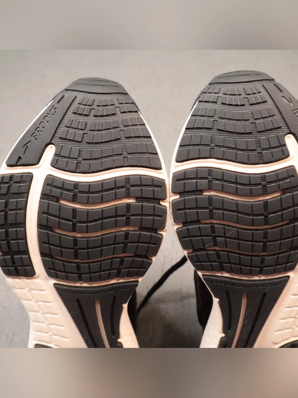 Brooks Glycerin GTS 19 Women's Running Shoes Size 11 Wide (D) Black Metallic